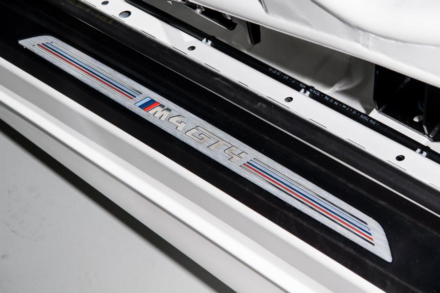 Детали экстерьера BMW M4 GT4 (F82) 2017 года  (NA) (фото 4 из 27)